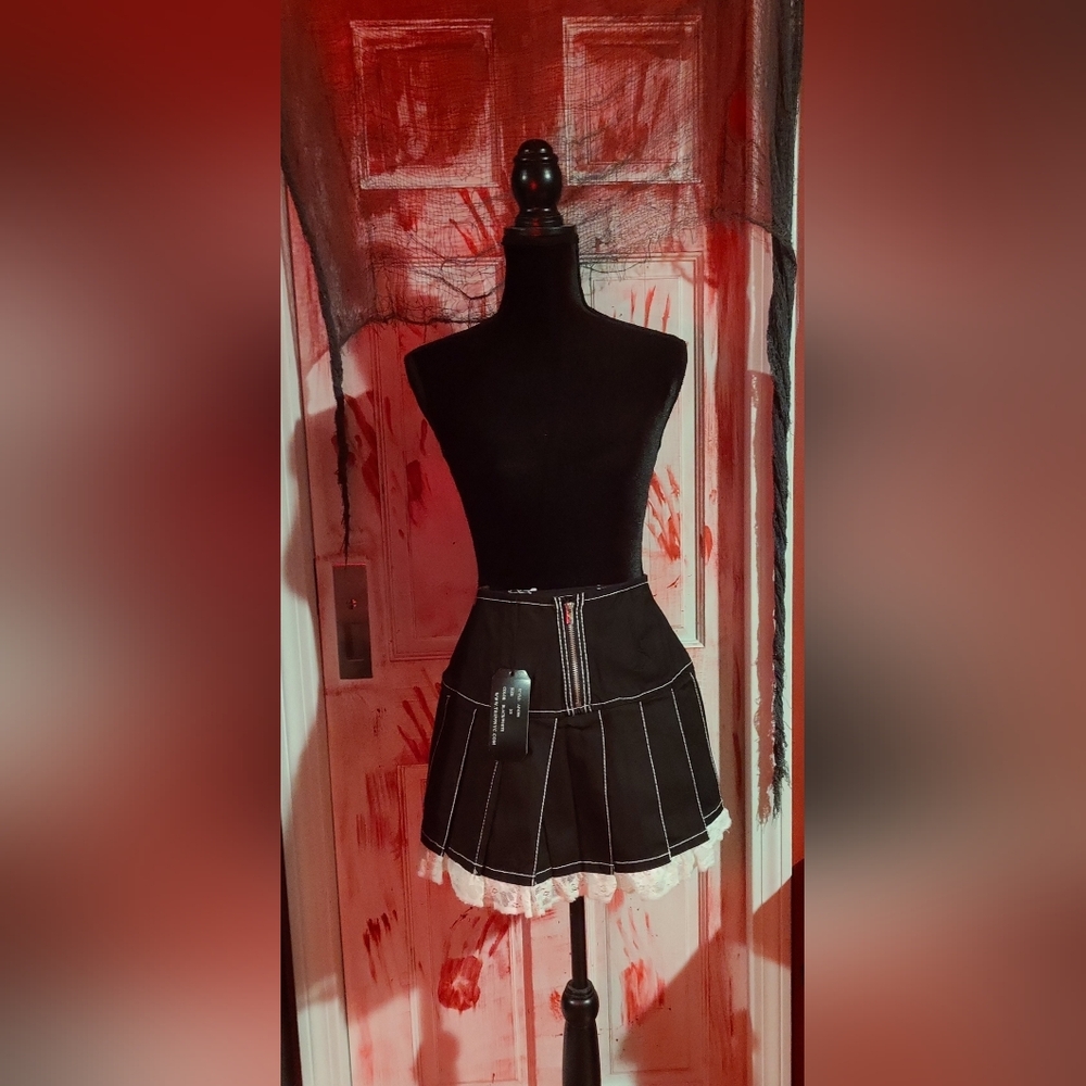Tripp NYC Lolita Pleate Skirt - Picture 5 of 7